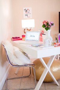 Purchase beautiful white desk for under $200