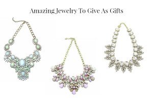 beautiful statement necklace to give friends as gifts